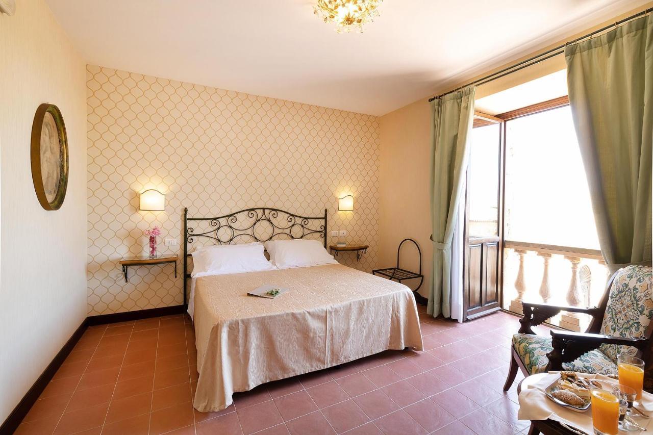 Hotel Villa Favorita Ното Екстериор снимка